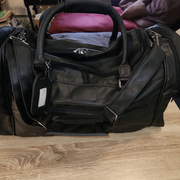 Gemline 4705 Large Executive Travel Duffle Bag. - Picture 1 of 2